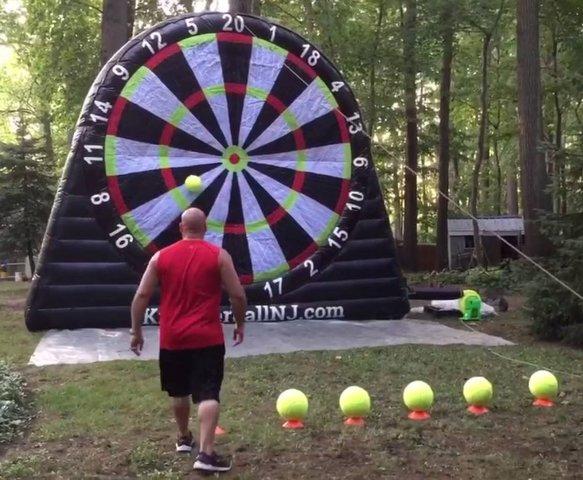GIANT SOCCER DART TARGET GIANT SOCCER DART TARGET
