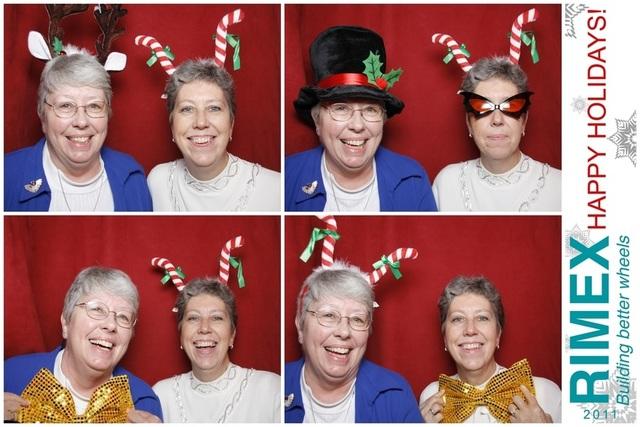 CHRISTMAS PHOTO BOOTH CHRISTMAS PHOTO BOOTH